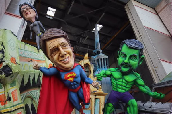 Carnevale con i protagonisti della politica