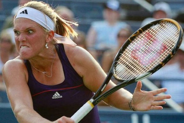 Una tennista agguerrita