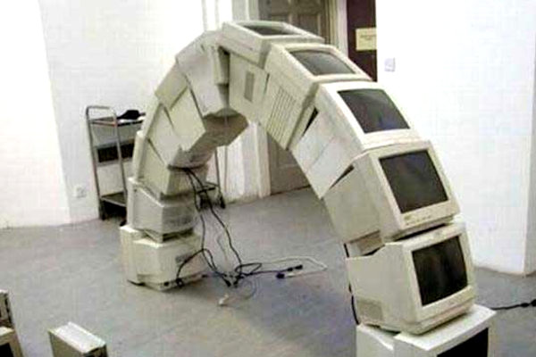 Monitor ad arco