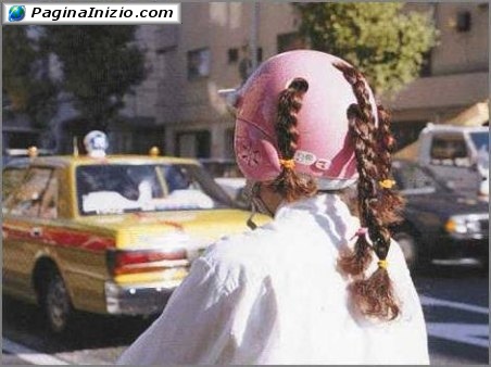 Casco con i buchi