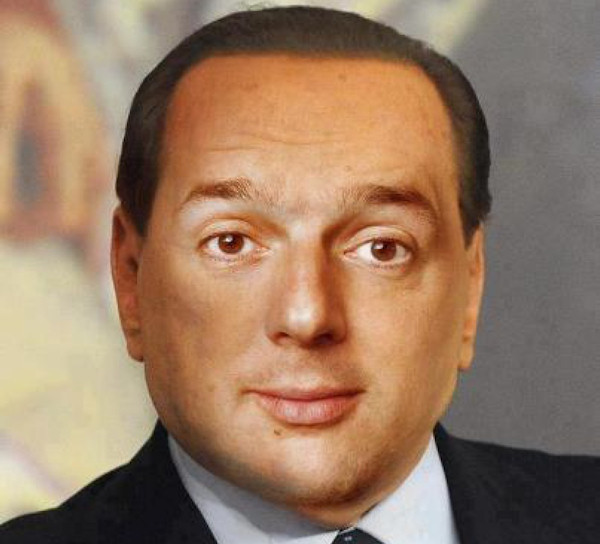 Un politico virtuale con curiose somiglianze...