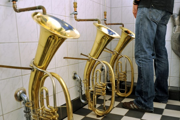 Un'orchestra in bagno!