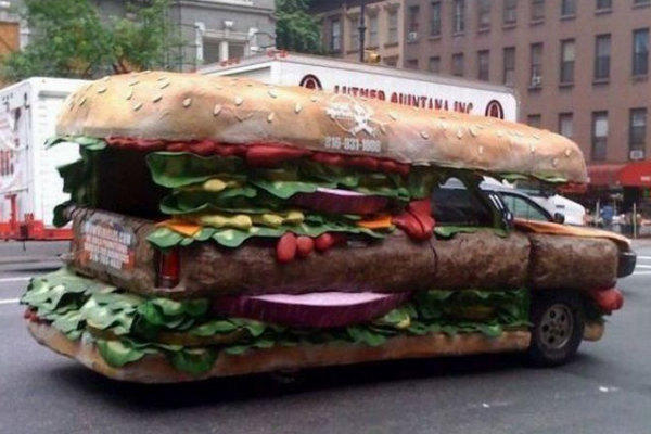 Un'auto da morsi
