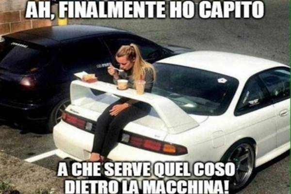 Auto e ristorante in uno