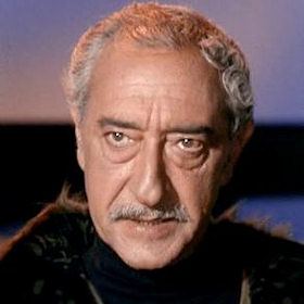 Arnold Moss