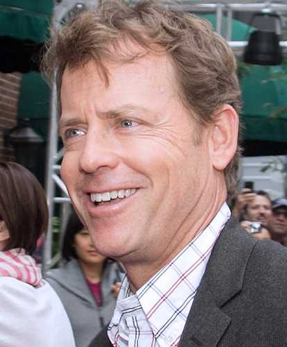 Greg Kinnear