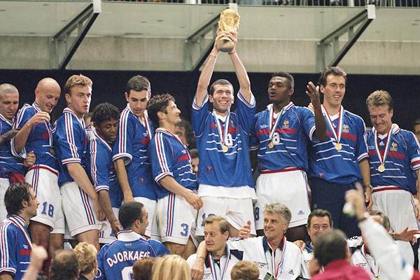La nazionale francese che ha vinto i mondiali nel 1998