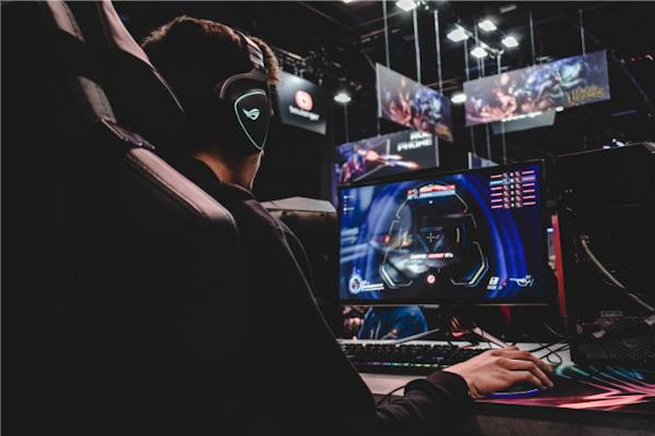 Scopriamo le piattaforme di gaming più vibranti e con interazioni sociali profonde