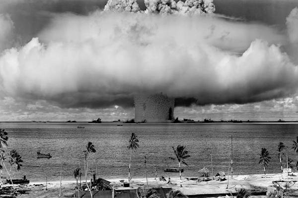 I test nucleari sono rischiosi ed inquinanti, spesso coperti da segreto militare