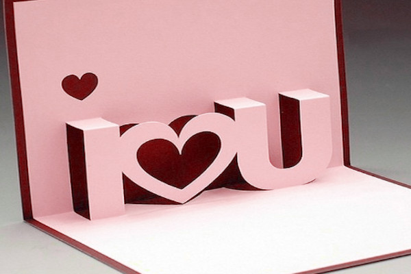 Come creare un biglietto di San Valentino 3D?