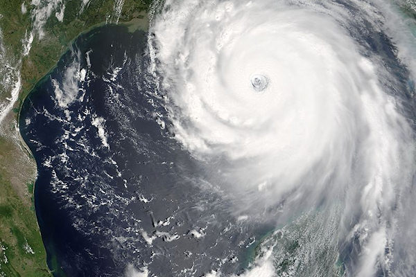 Il devastante uragano Katrina che ha colpito gli USA nel 2005