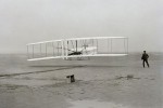 Il primo volo è stato eseguito dai fratelli Wright il 17 dicembre 1903