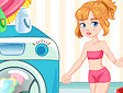 <b>Selena casalinga - Clumsy gardener laundry