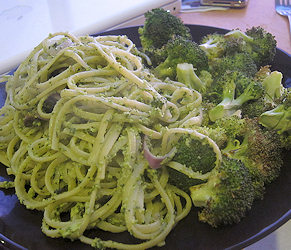 Bavette al Pesto di Broccoli Siciliani