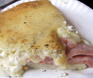 Focaccia con Ricotta e Prosciutto