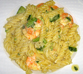 Pasta con zucchine e gamberetti