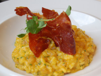 Risotto con speck e zafferano